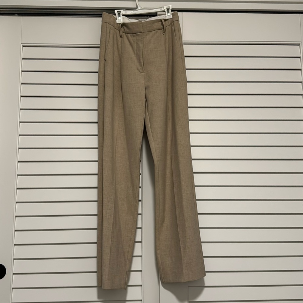 Effortless Aritzia trouser